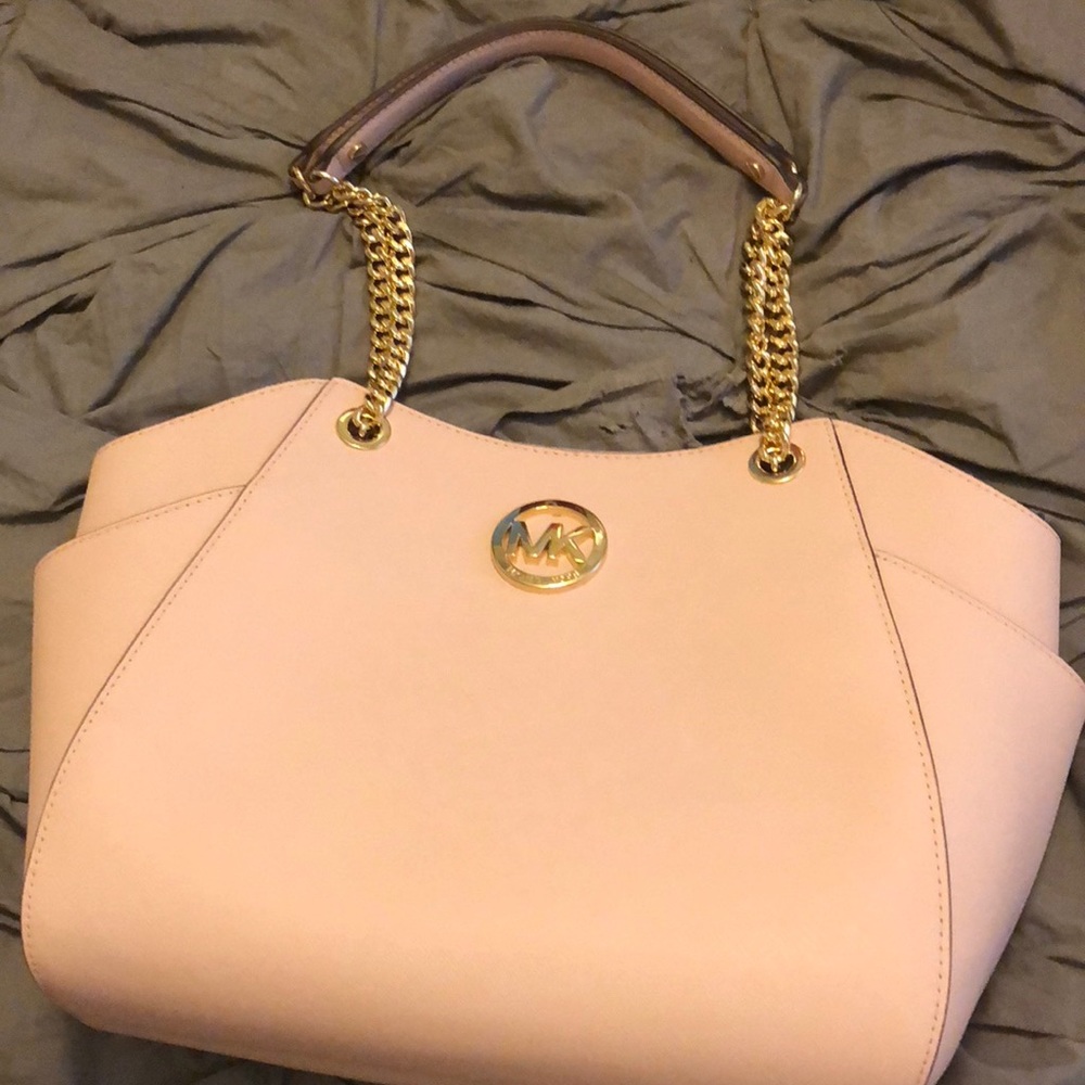 Michael Kors Baby Pink Jet Set - Picture 2 of 5